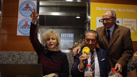 Catalunya Ràdio celebra el Dia Mundial de la Ràdio amb una programació especial a Santa Coloma de Gramenet (El matí de Catalunya Ràdio), Mataró (APM?), Les Franqueses del Vallès (Catalunya migdia), Lleida (Estat de Gràcia), París (Tot costa) i El Vendrell (Catalunya Vespre). 13 de febrer de 2017