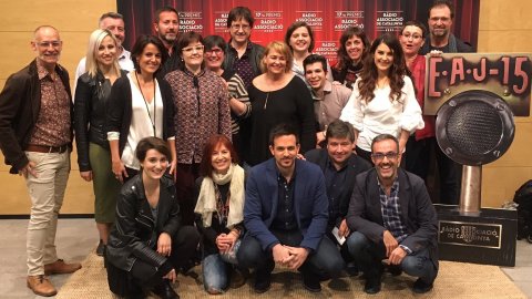 Premis Ràdio Associació de Catalunya als programes 'Popap', 'El club de la mitjanit' i la productora de Catalunya Ràdio Núria Ventura, així com al programa especial de TV3 sobre els refugiats 'Casa nostra, casa vostra'. Barcelona. 4 de maig de 2017