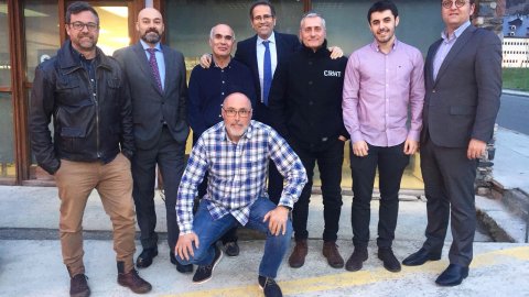 El director de Catalunya Ràdio, Saül Gordillo, assisteix a Vielha pels 30 anys d'emissions en aranès de Catalunya Ràdio a un Catalunya vespre especial des de la Val d'Aran, conduït per Kilian Sebrià. Celebració de tres dècades de ràdio en aranès amb els professionals de la delegació de l'Aran i la participació dels representants institucionals de La Vall, amb el Síndic, Carlos Barrera, i el cap de l'oposició, Paco Boya, al capdavant. Vielha. 12 d'abril de 2018