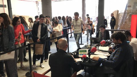 Programació especial de Sant Jordi d'iCat des de l'Antiga Fàbrica Damm de Barcelona. 23 d'abril de 2018