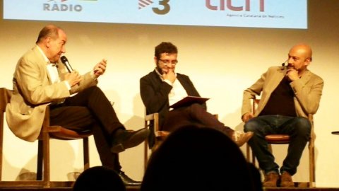Debat sobre els mitjans públics de comunicació amb els directors de TV3, Vicent Sanchis, de l'Agència Catalana de Notícies, Marc Colomer, i de Catalunya Ràdio, Saül Gordillo, a la Societat Cultural Sant Jaume de Premià de Dalt. 31 de maig de 2018