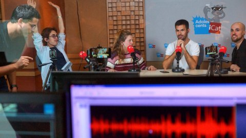 iCat estrena Adolescents iCat, el programa de ràdio dels 'millennials' a YouTube i a Instagram, amb Roger Carandell, Juliana Canet, Joan Grivé i la col·laboració dels "youtubers" i "intagramers" Pol Gise i Long Li Xue. Barcelona. 18 de novembre de 2018