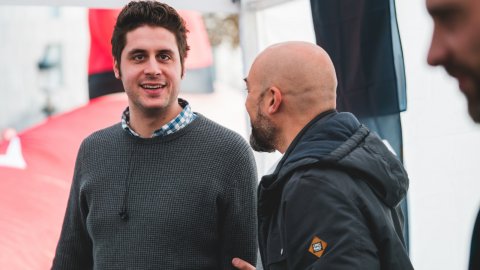 Programa especial El suplement de Nadal, amb Roger Escapa i actuació musical d'El Pot Petit, i Tió Solidari de Catalunya Ràdio a la plaça Catalunya de Barcelona. 23 de desembre de 2018