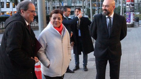 El president de la Generalitat, Quim Torra, rebut pel director de Catalunya Ràdio, Saül Gordillo, abans d'una entrevista a 'El matí de Catalunya Ràdio' amb Mònica Terribas. Barcelona. 11 de febrer de 2019
