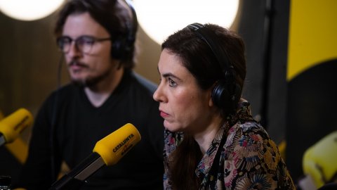 Programa especial d'El matí de Catalunya Ràdio i el Catalunya migdia des del centre de premsa muntat per Catalunya Ràdio a prop del Tribunal Suprem per seguir en directe el judici als líders del procés. Els periodistes de Catalunya Ràdio segueixen les compareixences dels polítics catalans a l'entrada del tribunal. Madrid. 19 de febrer de 2019