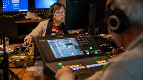 Programa especial d'El matí de Catalunya Ràdio i el Catalunya migdia des del centre de premsa muntat per Catalunya Ràdio a prop del Tribunal Suprem per seguir en directe el judici als líders del procés. Els periodistes de Catalunya Ràdio segueixen les compareixences dels polítics catalans a l'entrada del tribunal. Madrid. 19 de febrer de 2019