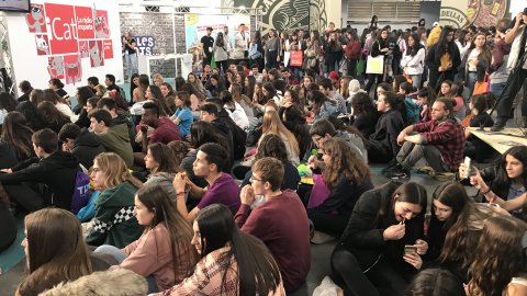 Adolescents iCat enregistra amb públic al Saló de l'Ensenyament, a Fira de Barcelona. 21 de març de 2019