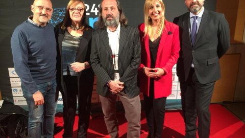 Premi de la 24a Nit de les Telecomunicacions per la seva tasca divulgativa al programa Revolució 4.0 de Catalunya Ràdio, espai de referència per als emprenedors del país, dirigit i presentat per Xantal Llavina. L'Auditori de Barcelona. 18 de març de 2019