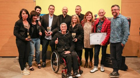 El director de Catalunya Ràdio, Saül Gordillo, assisteix als Premis Ràdio Associació de Catalunya 2019, i recull el Premi a la Innovació pel podcast 'Tor, tretze cases i tres morts', de Catalunya Ràdio. L'emissora també rep el Premi al Millor Programa de Ràdio a Òscar Fernández, Empar Moliner i Carlos Baraibar pel 'Catalunya Migdia'. La periodista de TV3 Lídia Heredia i Soler rep el Guardó 1924. Auditori ONCE. Barcelona. 25 d'abril de 2019
