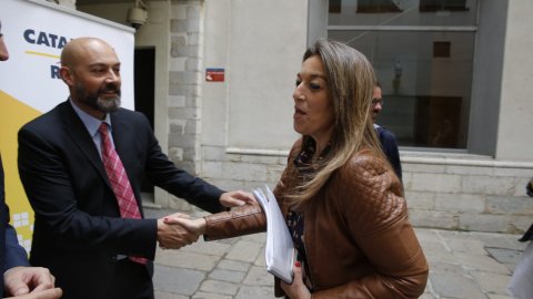 El director de Catalunya Ràdio, Saül Gordillo, amb l'alcaldable del PP. Especial 'Catalunya migdia' des de l'Ajuntament de Girona amb un debat dels alcaldables de la ciutat, amb Òscar Fernández i Empar Moliner, per Catalunya Ràdio i Catalunya Informació. Girona. 20 de maig de 2019