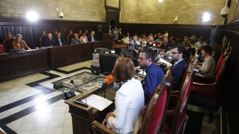 Especial 'Catalunya migdia' des de l'Ajuntament de Girona amb un debat dels alcaldables de la ciutat, amb Òscar Fernández i Empar Moliner, per Catalunya Ràdio i Catalunya Informació. Girona. 20 de maig de 2019