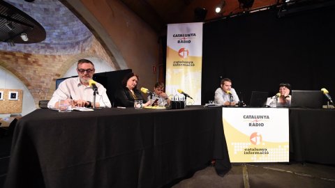 Especial 'Catalunya migdia' des del Cafè Teatre Escorxador de Lleida amb un debat dels alcaldables de la ciutat, amb Òscar Fernández i Empar Moliner, per Catalunya Ràdio i Catalunya Informació. Lleida. 21 de maig de 2019
