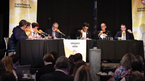 Especial 'Catalunya migdia' des del Cafè Teatre Escorxador de Lleida amb un debat dels alcaldables de la ciutat, amb Òscar Fernández i Empar Moliner, per Catalunya Ràdio i Catalunya Informació. Lleida. 21 de maig de 2019