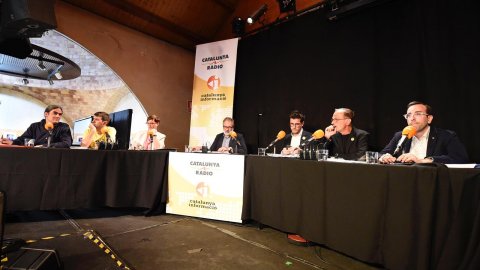 Especial 'Catalunya migdia' des del Cafè Teatre Escorxador de Lleida amb un debat dels alcaldables de la ciutat, amb Òscar Fernández i Empar Moliner, per Catalunya Ràdio i Catalunya Informació. Lleida. 21 de maig de 2019
