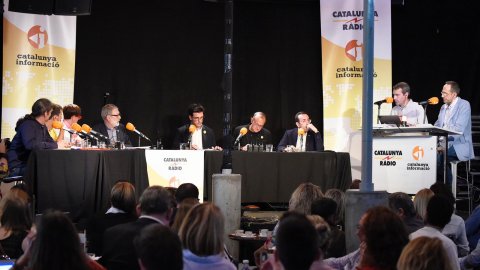 Especial 'Catalunya migdia' des del Cafè Teatre Escorxador de Lleida amb un debat dels alcaldables de la ciutat, amb Òscar Fernández i Empar Moliner, per Catalunya Ràdio i Catalunya Informació. Lleida. 21 de maig de 2019