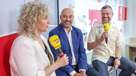 El director de Catalunya Ràdio, Saül Gordillo, el cap de Continguts, Santi Faro, i Mònica Terribas, d'El matí de Catalunya Ràdio, intervenen en la presentació de la temporada 2019-2020 de l'emissora i inauguració del nou estudi 2, l'estudi d'iCat. Barcelona. 29 d'agost de 2019