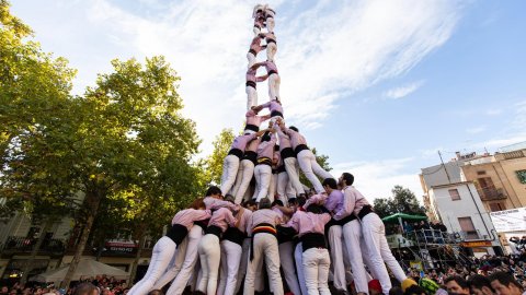 Catalunya Ràdio retransmet les principals diades castelleres amb Carles Cortés, Albert Mercader, Josep Almirall, David Prats i Coia Ballesté. Diada dels Minyons de Terrassa. Terrassa. 17 de novembre de 2019