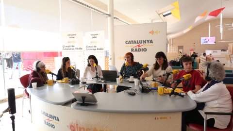 Programa especial de Nadal i Tió Solidari de Catalunya Ràdio a l'Hospital de Nens de Sant Joan de Déu amb 'El matí de Catalunya Ràdio. Esplugues de Llobregat. 24 de desembre de 2019