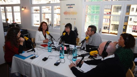 El director de Catalunya Ràdio, Saül Gordillo, assisteix al programa especial de Catalunya migdia amb Òscar Fernárndez i Empar Moliner amb oients al restaurant Boira de Girona, tertulians gironins i entrevista a l'alcaldessa de la ciutat, Marta Madrenas. Girona. 14 de gener de 2020