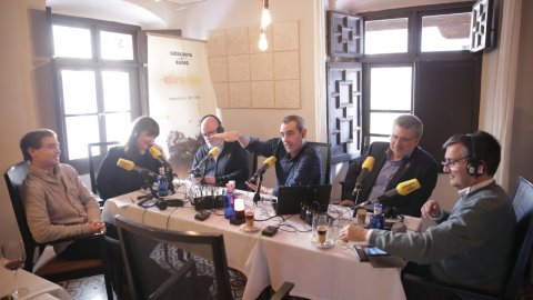 El director de Catalunya Ràdio, Saül Gordillo, assisteix al programa especial de Catalunya migdia amb Òscar Fernárndez i Empar Moliner amb oients al restaurant Casa Balcells, tertulians tarragonins i entrevista a l'alcalde de la ciutat, Pau Ricomà. Tarragona. 15 de gener de 2020