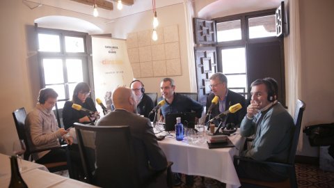 El director de Catalunya Ràdio, Saül Gordillo, assisteix al programa especial de Catalunya migdia amb Òscar Fernárndez i Empar Moliner amb oients al restaurant Casa Balcells, tertulians tarragonins i entrevista a l'alcalde de la ciutat, Pau Ricomà. Tarragona. 15 de gener de 2020