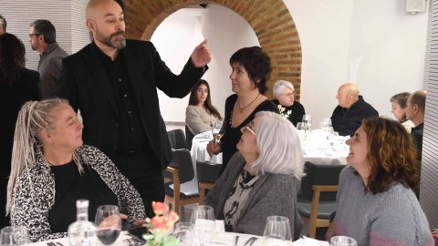 El director de Catalunya Ràdio, Saül Gordillo, assisteix al programa especial de Catalunya migdia amb Òscar Fernárndez i Empar Moliner amb oients al restaurant L'Espurna, tertulians lleidatans i entrevista a l'alcalde de la ciutat, Miquel Pueyo. Lleida. 16 de gener de 2020