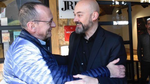 El director de Catalunya Ràdio, Saül Gordillo, assisteix al programa especial de Catalunya migdia amb Òscar Fernárndez i Empar Moliner amb oients al restaurant L'Espurna, tertulians lleidatans i entrevista a l'alcalde de la ciutat, Miquel Pueyo. Lleida. 16 de gener de 2020