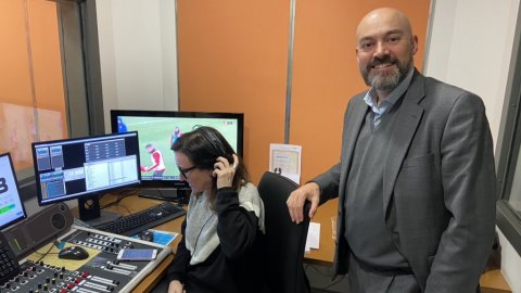 El director de Catalunya Ràdio, Saül Gordillo, assisteix a Ràdio Vilassar al programa especial Catalunya nit amb Laura Rosel que s'hi fa des de l'emissora municipal amb motiu dels efectes del temporal Gloria al Maresme. Vilassar de Mar. 21 de gener de 2020