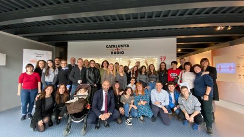 El director de Catalunya Ràdio, Saül Gordillo, inaugura el nou estudi de Catalunya Ràdio al Museu de la Ciència i de la Tècnica de Catalunya mNACTEC, amb la directora general del Patrimoni Cultural, Elsa Ibar, el regidor d'Economia Social i Innovació, Universitats, Turisme i Projectes Audiovisuals, Josep Forn, i el director del museu, Jaume Perarnau. Programa especial de L'apocalipsi del matí de Catalunya Ràdio per estrenar l'estudi 17. Terrassa. 11 de febrer de 2020