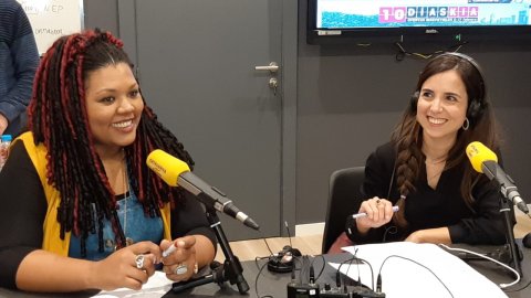 Programa especial del Catalunya nit de Catalunya Ràdio, amb Kilian Sebrià i Laura Rosel, pel Dia Mundial de la Ràdio des d'una autoescola de Lleida on s'escolta Catalunya Ràdio, en què hi participa l'alcalde, Miquel Pueyo. 13 de febrer de 2020