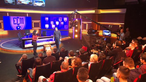 Programa especial d'El club de la mitjanit d'Esport 3 i Catalunya Ràdio, amb Francesc Garriga i Laia Tudel, pel Dia Mundial de la Ràdio amb oients. Sant Joan Despí. 13 de febrer de 2020