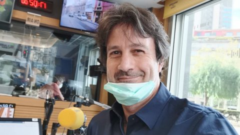 El matí de Catalunya Ràdio amb les primeres mesures de prevenció per la pandèmia de la Covid-19. Barcelona. 19 de març de 2020