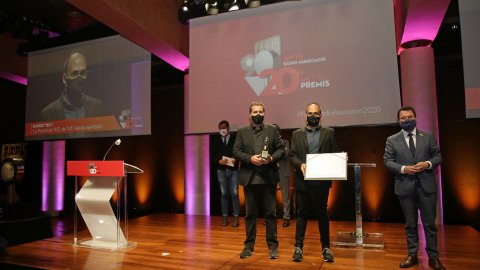 Guardó a La Marató de TV3 i Catalunya Ràdio a la Gala dels 20ens Premis Ràdio Associació de Catalunya al Gran Teatre del Liceu. Barcelona. 8 d'octubre de 2020