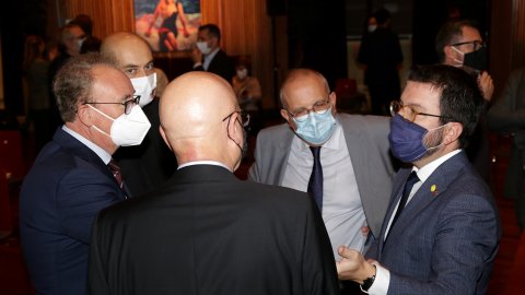 El director de Catalunya Ràdio, Saül Gordillo, rep el premi per Adolescents iCat i Adolescents XL de Catalunya Ràdio a la Gala dels 20ens Premis Ràdio Associació de Catalunya al Gran Teatre del Liceu. Barcelona. 8 d'octubre de 2020 