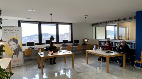 Programa especial d'El matí de Catalunya Ràdio, amb Laura Rosel, a l'Hospital Campus Universitari de la Vall d'Hebron amb motiu de la pandèmia de la Covid-19. Barcelona. 14 de desembre de 2020