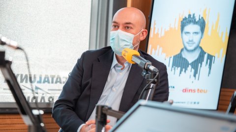 El director de Catalunya Ràdio i dels Mitjans Digitals de la CCMA, Saül Gordillo, intervé al programa El suplement de La Marató 2020 dedicat a la pandèmia de la Covid-19 per explicar com la ràdio pública hi ha fet front. Barcelona. 20 de desembre de 2020