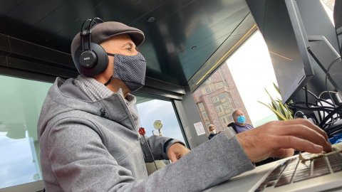 Programa especial de Nadal d'El matí de Catalunya Ràdio amb Laura Rosel des de la terrassa de l'hotel Negresco Princess. Barcelona. 23 de desembre de 2020
