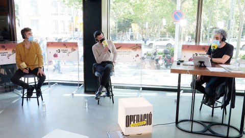 Programa especial d'El matí de Catalunya Ràdio, Popap, Catalunya migdia i Estat de Gràcia per Sant Jordi, el primer amb una relativa normalitat després de la pandèmia, en el marc de la campanya Impulsem cultura, a Casa Seat. Barcelona. 23 d'abril de 2021