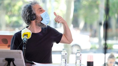 Programa especial d'El matí de Catalunya Ràdio, Popap, Catalunya migdia i Estat de Gràcia per Sant Jordi, el primer amb una relativa normalitat després de la pandèmia, en el marc de la campanya Impulsem cultura, a Casa Seat. Barcelona. 23 d'abril de 2021