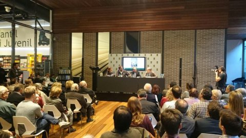 Presentació del llibre 'Revoltats' 'Sublevados' (Ara Llibres) d'Oriol Junqueras i Justo Molinero, amb edició de Saül Gordillo a la Casa del Llibre de Barcelona. 7 d'abril de 2015