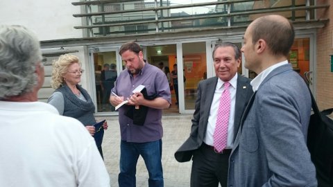 Presentació del llibre Revoltats al Casal Cívic de Sant Josep amb Oriol Junqueras, Justo Molinero i Saül Gordillo. Sant Vicenç dels Horts. 4 de maig de 2015