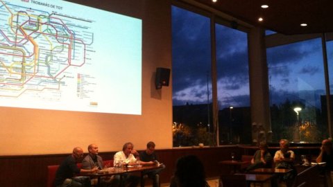 Presentació del llibre Sobirania.cat, del periodista Saül Gordillo, al Cafè de l'Auditori de Sant Cugat del Vallès, amb l'exeurodiputat Raül Romeva (a la foto) i el periodista Xavier Fornells, moderats pel també periodista Pep Gimeno. Sant Cugat del Vallès. 9 de juliol de 2014