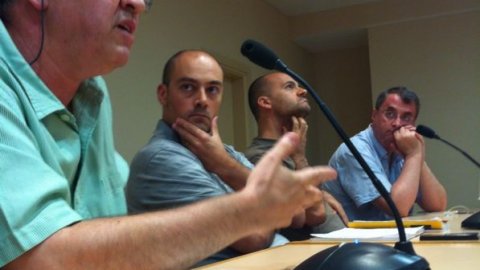 Presentació del llibre Sobirania.cat, de Saül Gordilllo, a la biblioteca d'Arenys de Mar amb Vicent Partal, Toni Esteve, Oriol Ferran, Xavier Mir i l'autor. Arenys de Mar. 25 de juliol del 2014