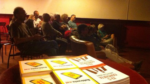 Presentació del llibre Sobirania.cat, del periodista Saül Gordillo, a l'Ateneu Central d'Olot, amb Meius Ferrés i Joan Francesc Gras. Olot. 27 de setembre de 2014