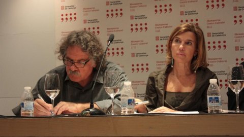 Presentació del llibre Sobirania.cat, del periodista Saül Gordillo, al Centre Cultural Blanquerna de Madrid amb els diputats catalans al Congrés Carles Campuzano (CiU), Lourdes Muñoz (PSC), Joan Coscubiela (ICV-EUiA) i Joan Tardà (ERC). Madrid. 29 d'octubre de 2014