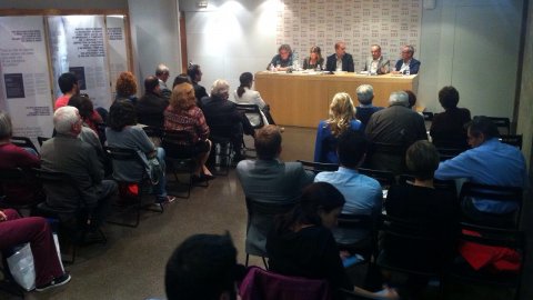 Presentació del llibre Sobirania.cat, del periodista Saül Gordillo, al Centre Cultural Blanquerna de Madrid amb els diputats catalans al Congrés Carles Campuzano (CiU), Lourdes Muñoz (PSC), Joan Coscubiela (ICV-EUiA) i Joan Tardà (ERC). Madrid. 29 d'octubre de 2014