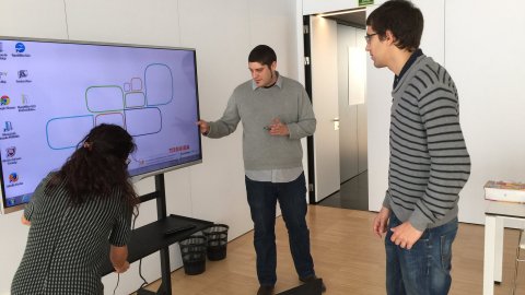 Viquimarató per incorporar i ampliar les entrades a la Viquipèdia dels '200 protagonistes de la Internet catalana' del llibre Sobirania.cat, del periodista Saül Gordillo, en les jornades de la Catosfera 2015. Biblioteca Carles Rahola. Girona. 28 de març del 2015 