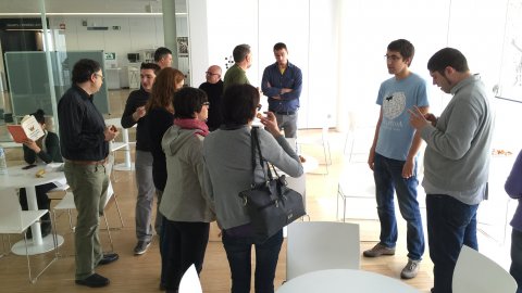 Viquimarató per incorporar i ampliar les entrades a la Viquipèdia dels '200 protagonistes de la Internet catalana' del llibre Sobirania.cat, del periodista Saül Gordillo, en les jornades de la Catosfera 2015. Biblioteca Carles Rahola. Girona. 28 de març del 2015 