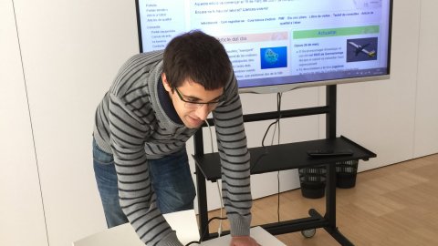 Viquimarató per incorporar i ampliar les entrades a la Viquipèdia dels '200 protagonistes de la Internet catalana' del llibre Sobirania.cat, del periodista Saül Gordillo, en les jornades de la Catosfera 2015. Biblioteca Carles Rahola. Girona. 28 de març del 2015 
