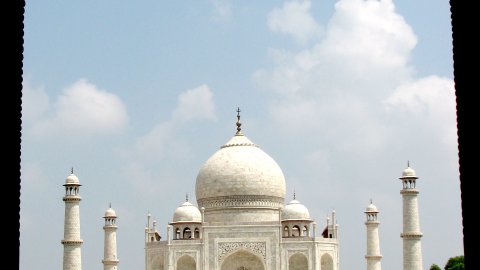 Taj Mahal, emmarcat. Agra. Agost de 2007